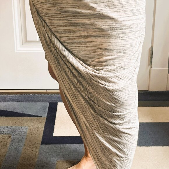 Asymmetrical Ruched Rayon Skirt – Size XL – Light Beige – High Slit – Sexy Fit- - Picture 7 of 10